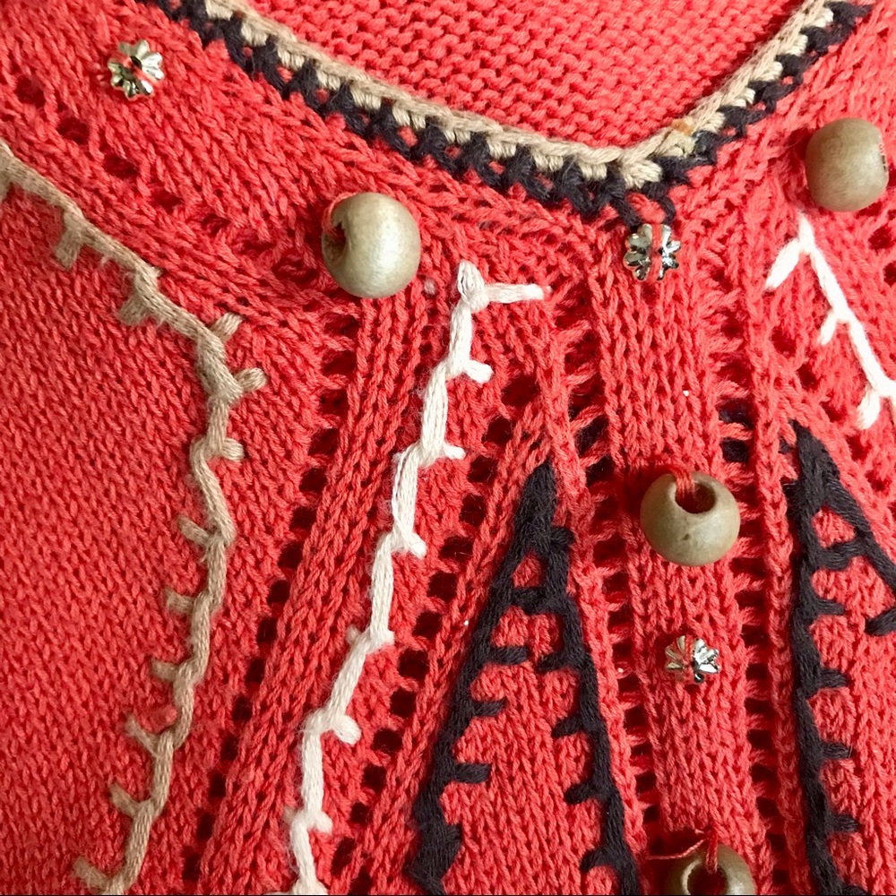 Harold’s beaded and embroidered sleeveless top or sweater vest - Picture 3 of 5